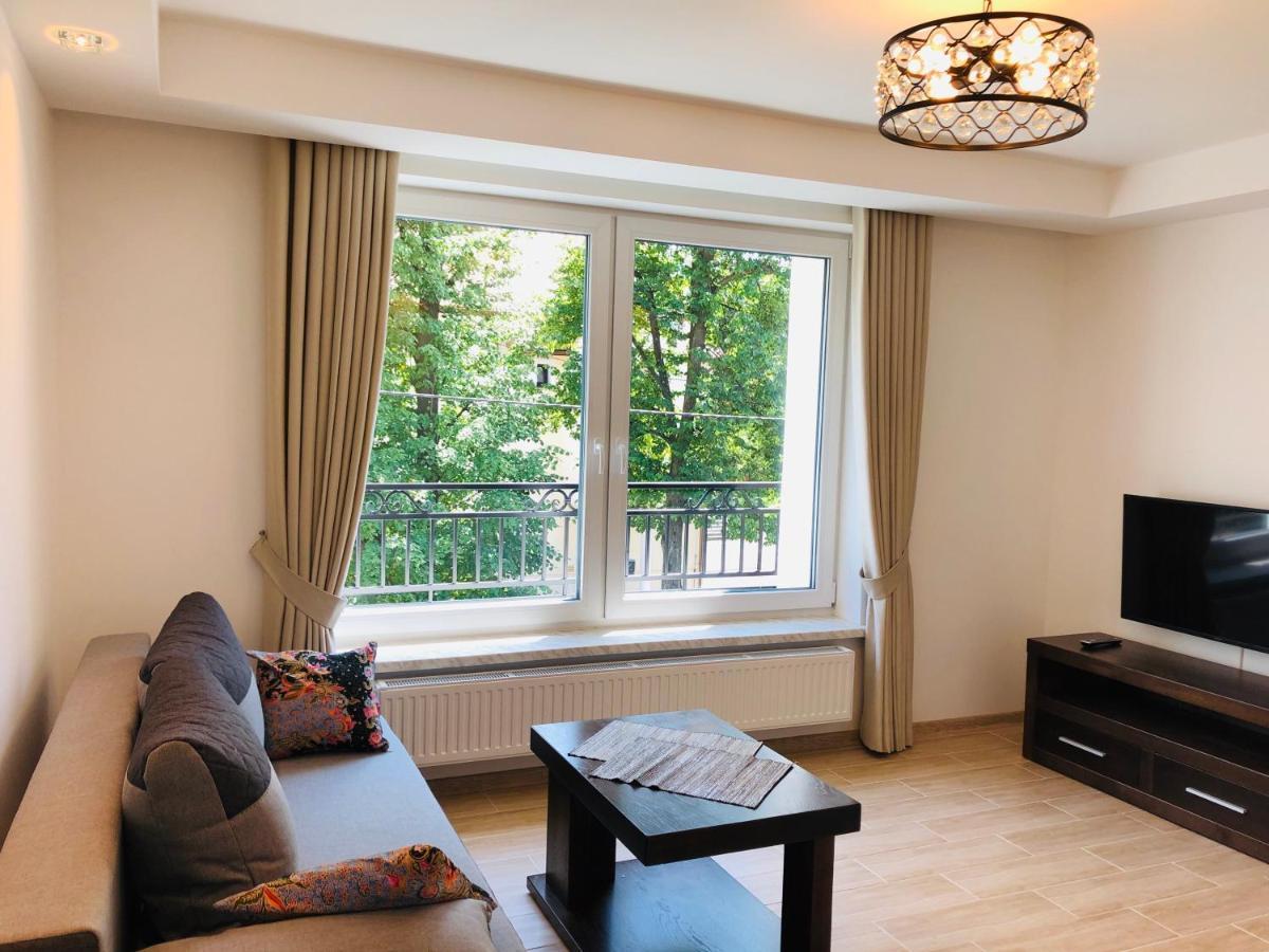 אוסטראון Apartamenty Biala Perla מראה חיצוני תמונה