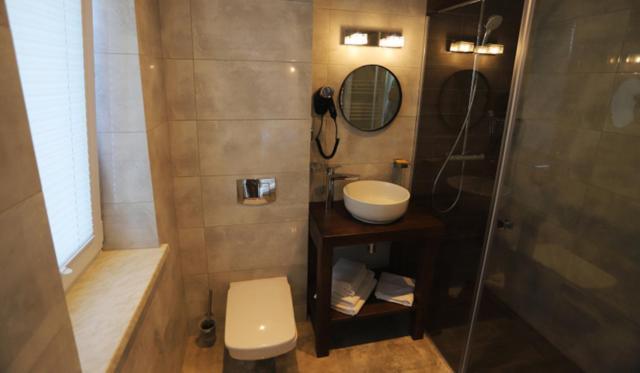 אוסטראון Apartamenty Biala Perla מראה חיצוני תמונה