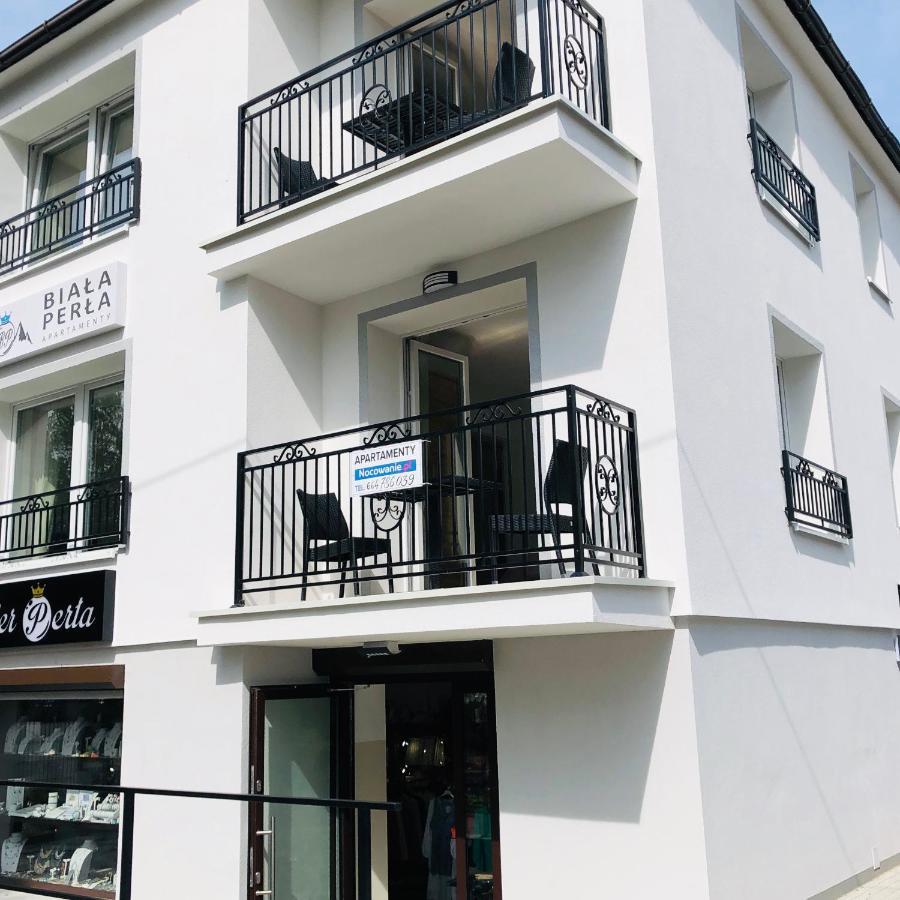 אוסטראון Apartamenty Biala Perla מראה חיצוני תמונה