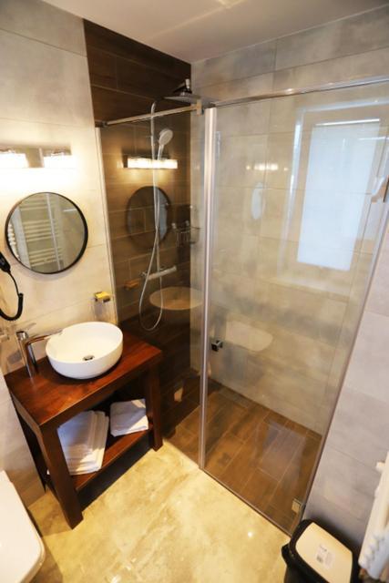 אוסטראון Apartamenty Biala Perla מראה חיצוני תמונה