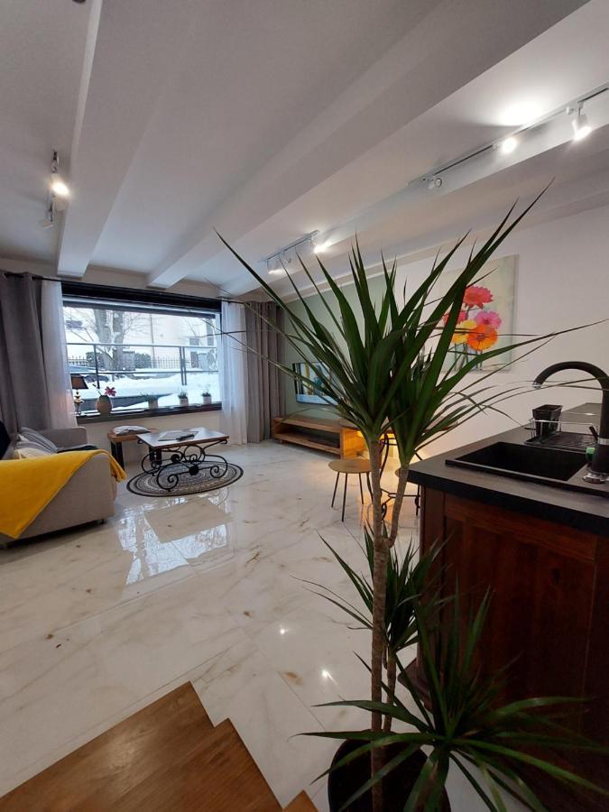 אוסטראון Apartamenty Biala Perla מראה חיצוני תמונה