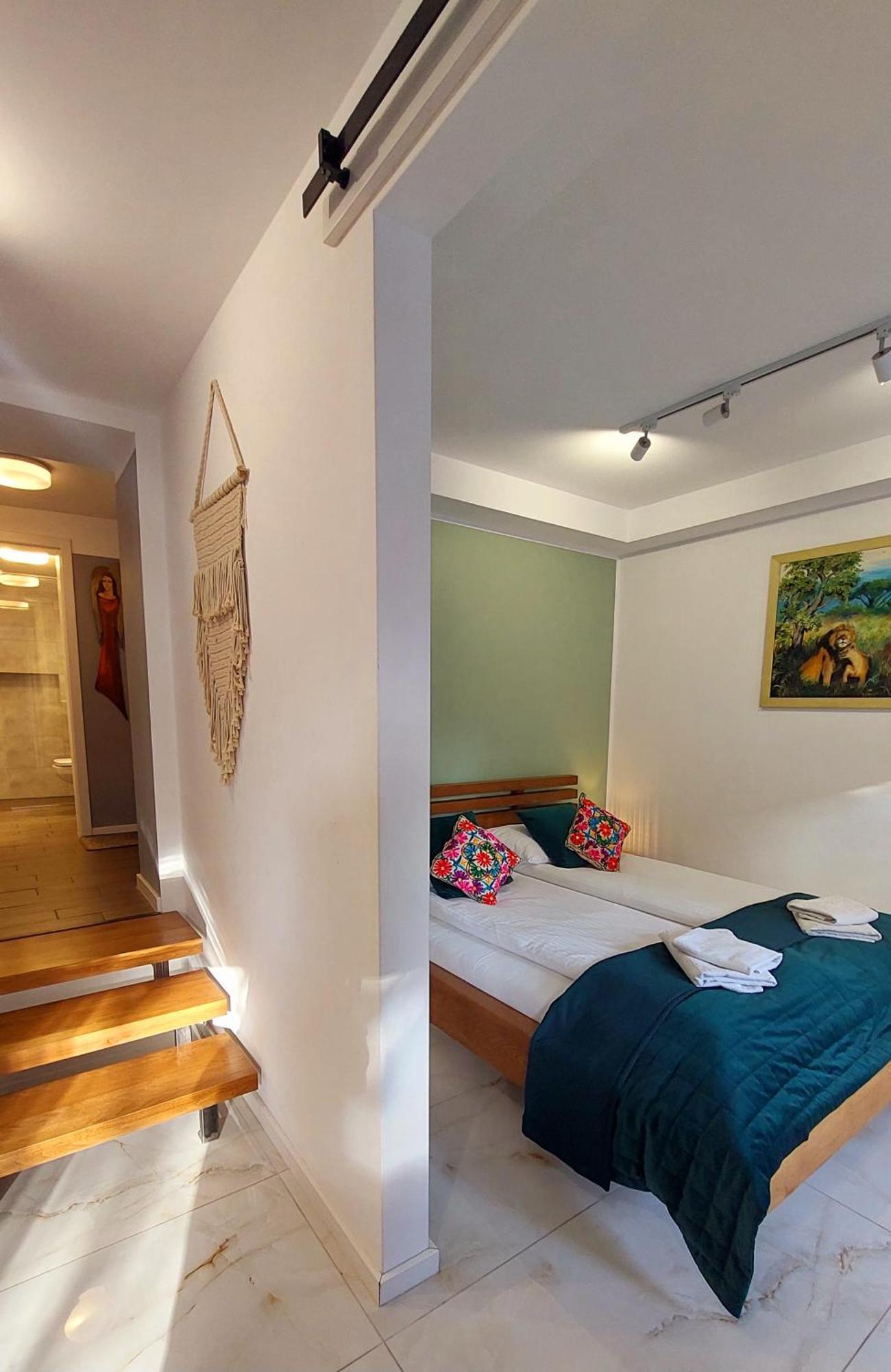 אוסטראון Apartamenty Biala Perla מראה חיצוני תמונה