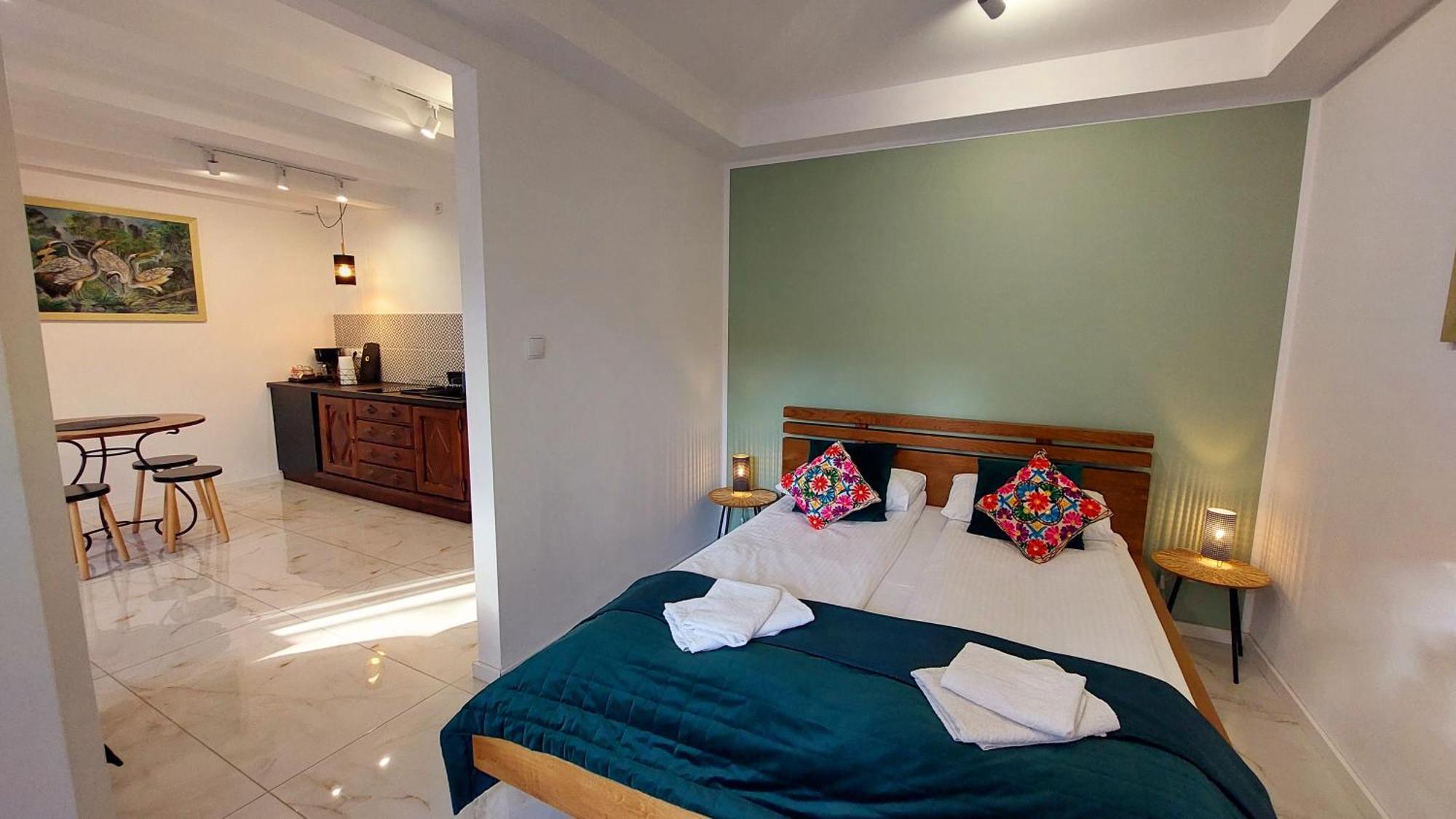 אוסטראון Apartamenty Biala Perla מראה חיצוני תמונה