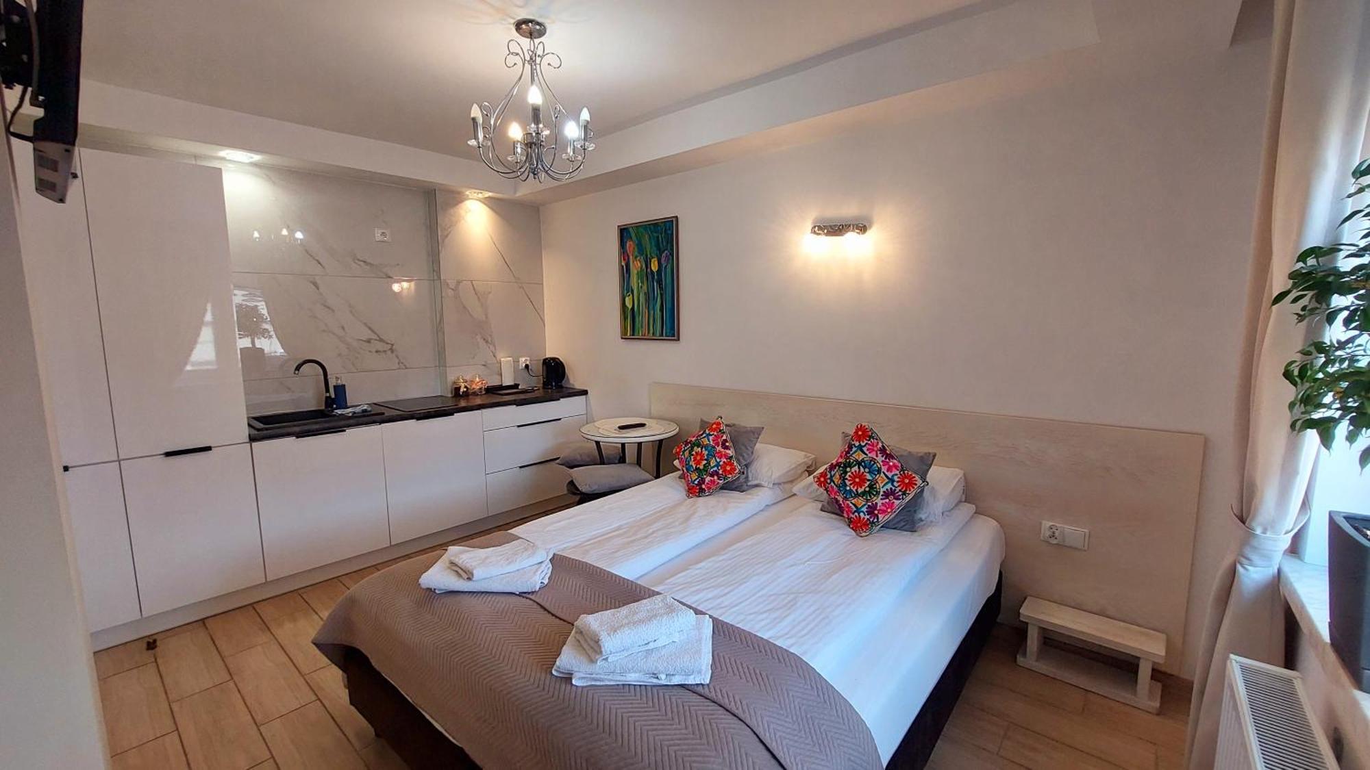 אוסטראון Apartamenty Biala Perla מראה חיצוני תמונה