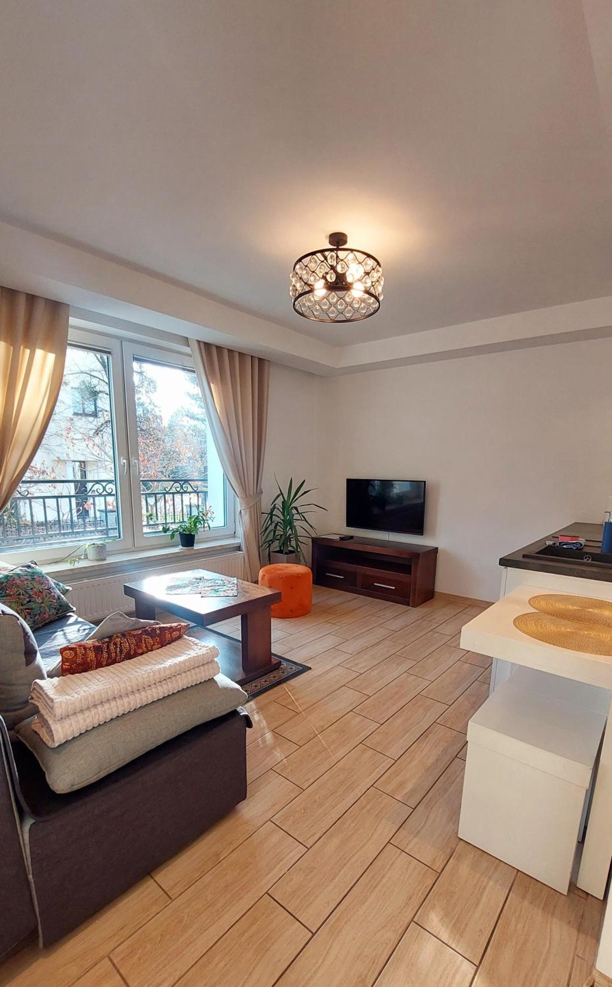אוסטראון Apartamenty Biala Perla מראה חיצוני תמונה